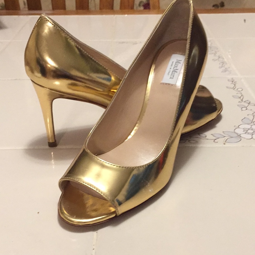 Woman’s MaxMara